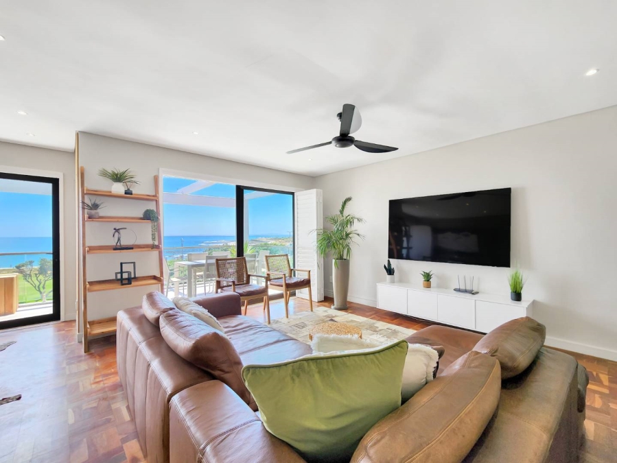 2 Bedroom Property for Sale in Three Anchor Bay Western Cape